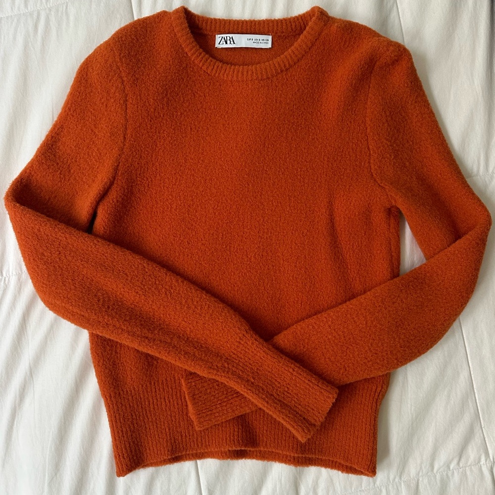 Zara Women's Orange Crew Neck Sweater